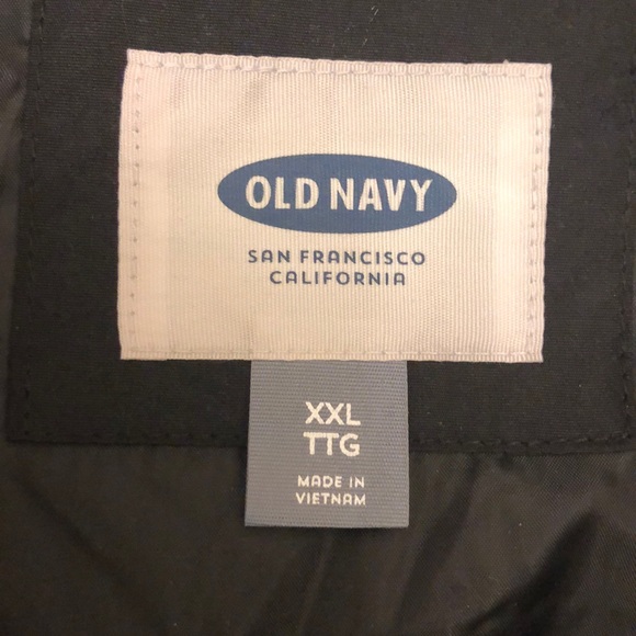 Men’s Old Navy puffer vest - Picture 3 of 3